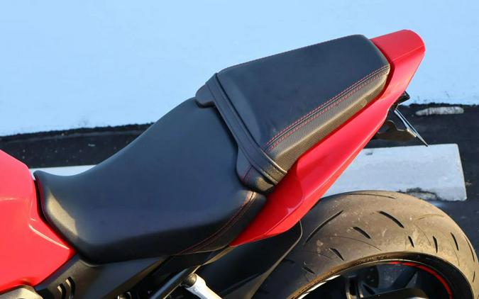 2025 HONDA CBR 650 R E-CLUTCH