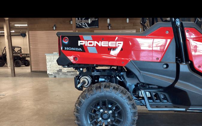 2023 Honda Pioneer 1000-6 Crew Deluxe