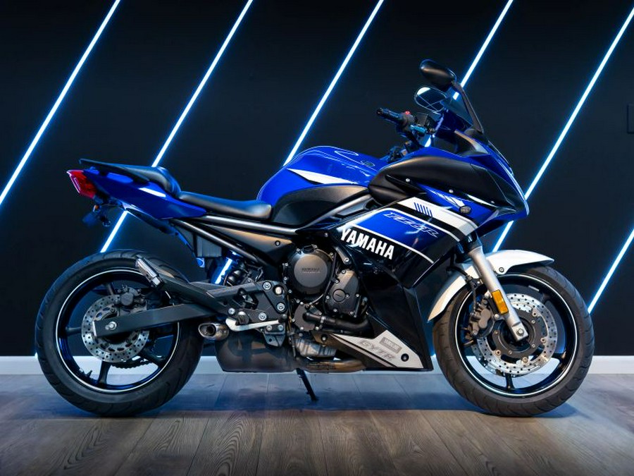 2013 Yamaha FZ6R Blue/White
