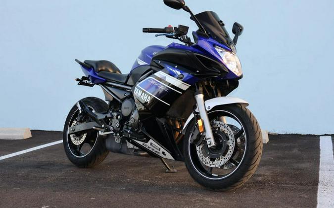 2013 Yamaha FZ6R Blue/White