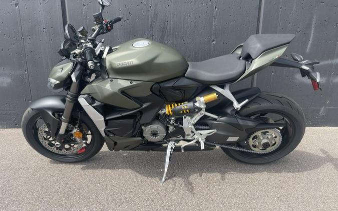 2024 Ducati Streetfighter V2 Storm Green