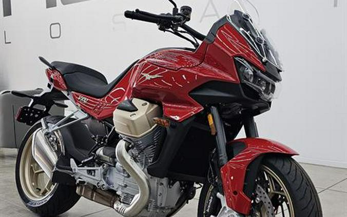 2023 Moto Guzzi V100 Mandello