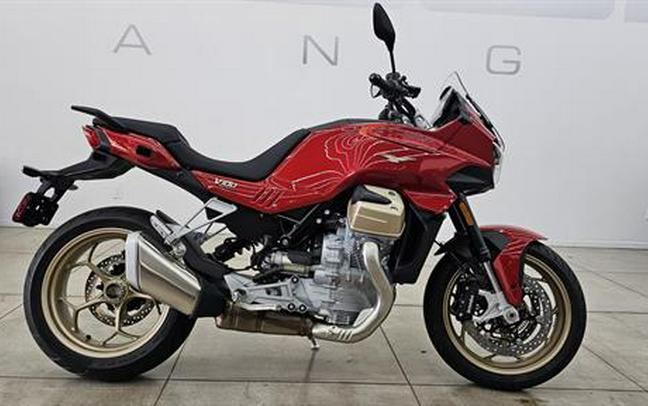 2023 Moto Guzzi V100 Mandello