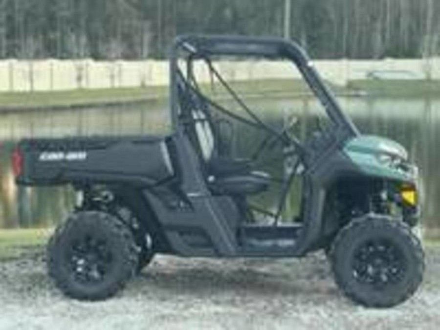 2025 Can-Am® Defender DPS HD10 Compass Green