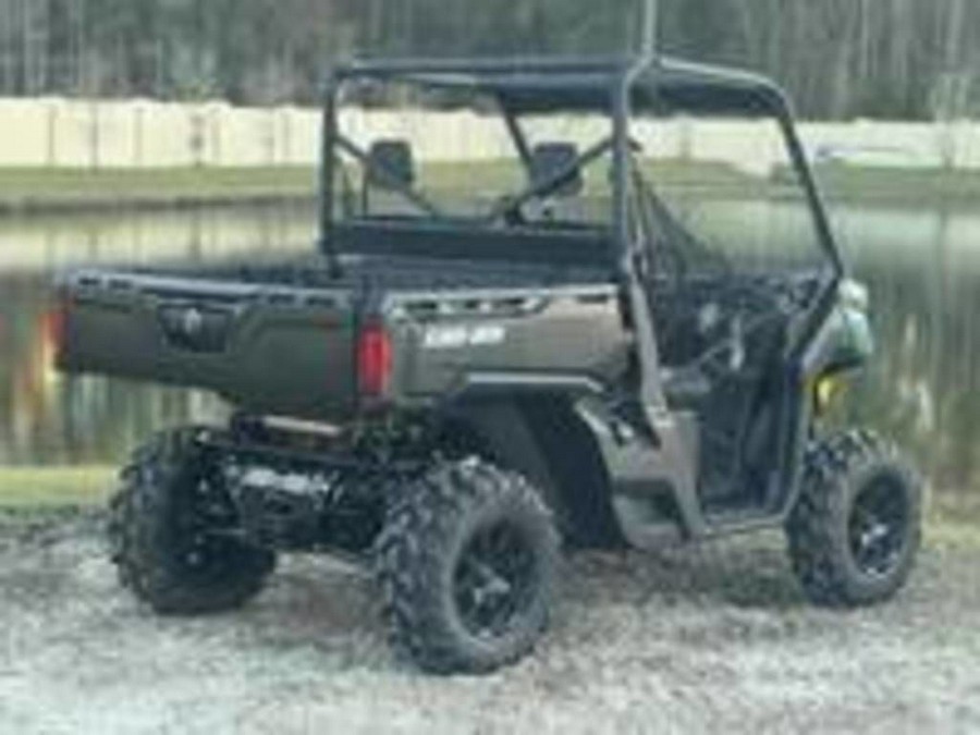 2025 Can-Am® Defender DPS HD10 Compass Green