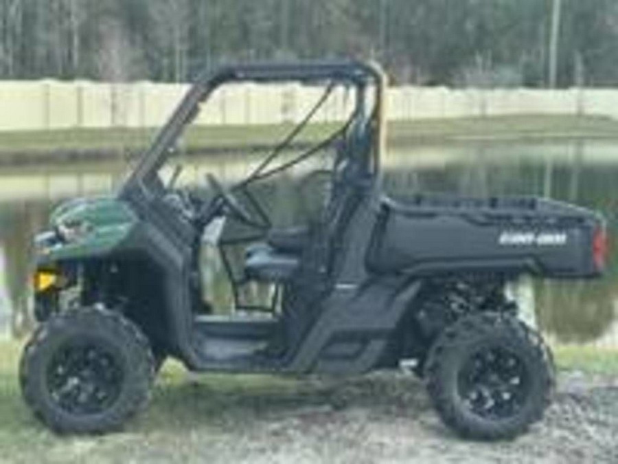 2025 Can-Am® Defender DPS HD10 Compass Green