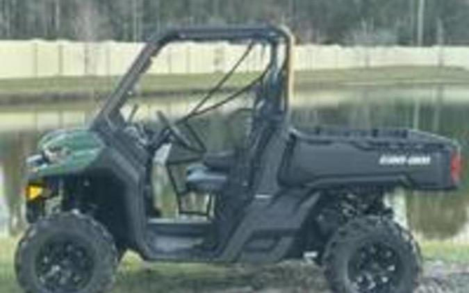 2025 Can-Am® Defender DPS HD10 Compass Green