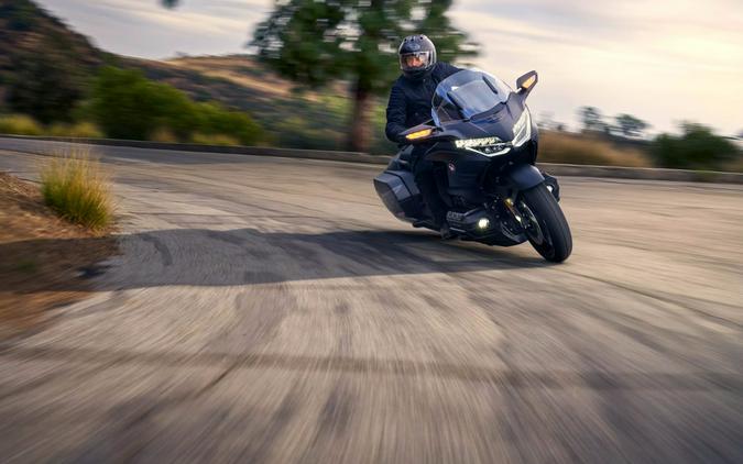 2026 Honda Gold Wing Automatic DCT Matte Silver