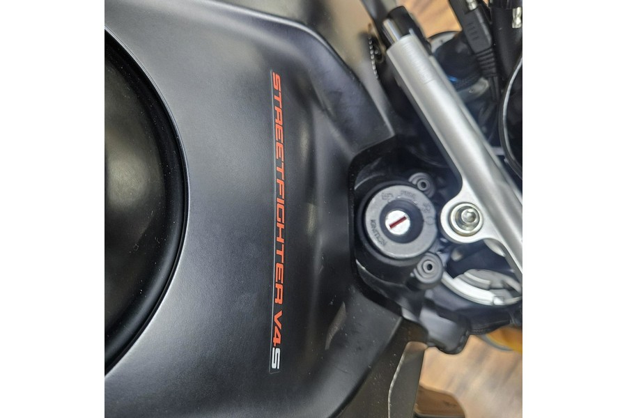 2021 Ducati STREET FIGHTER