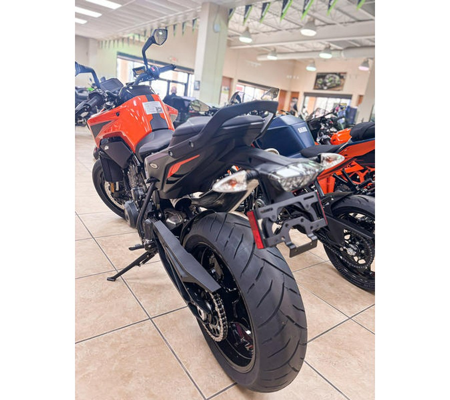 2024 KTM 790 Duke