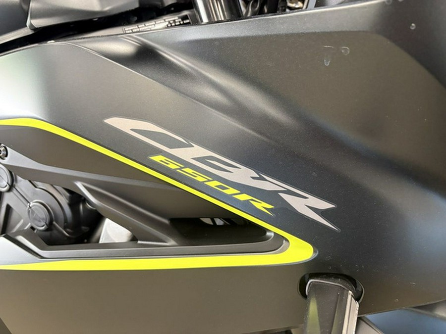 2026 Honda CBR650R E-Clutch