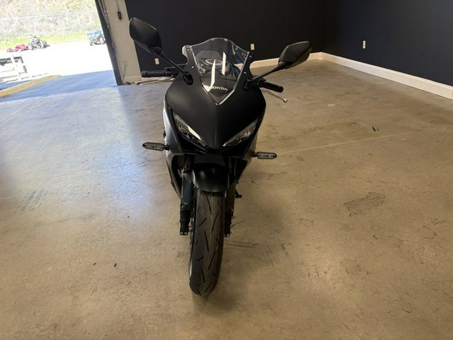2026 Honda CBR650R E-Clutch