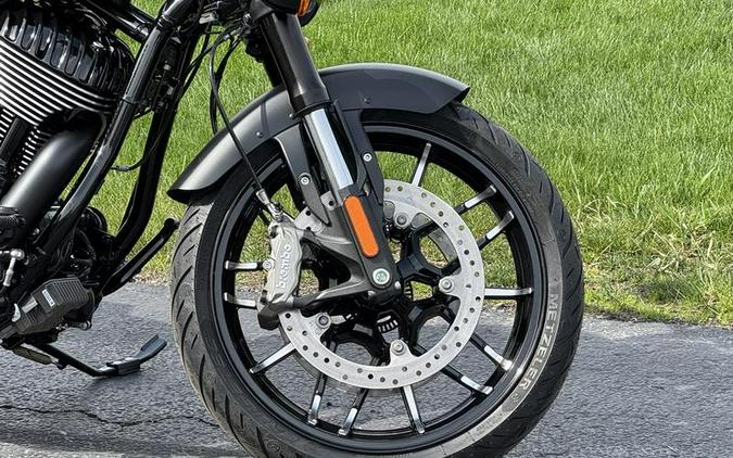 2026 Indian Motorcycle® Sport Chief RT Black Smoke