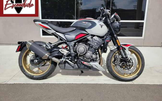 2026 Triumph Trident 800 Ash grey