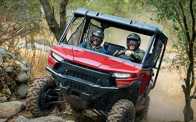 2026 Honda Pioneer 1000-5 Deluxe Black Forest Green - 000758