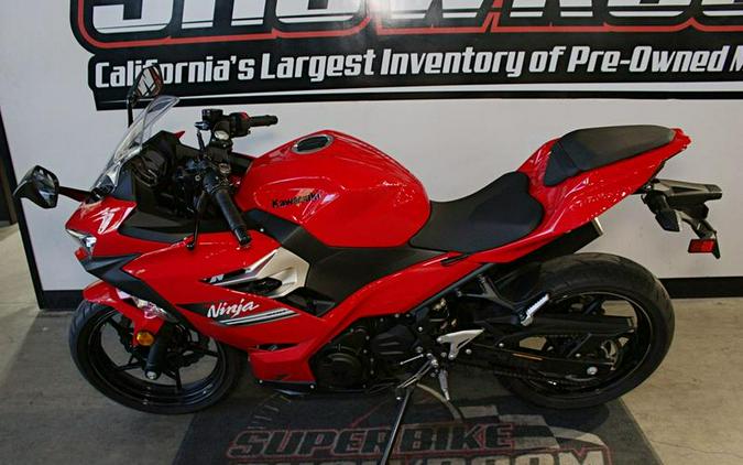 2021 Kawasaki Ninja® 400 Passion Red