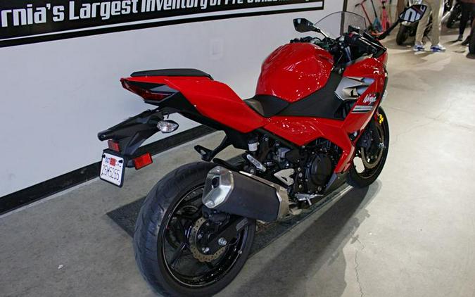2021 Kawasaki Ninja® 400 Passion Red
