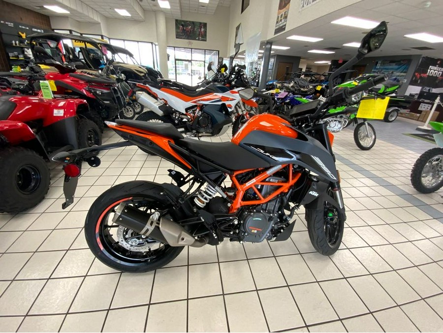 2023 KTM Duke 390