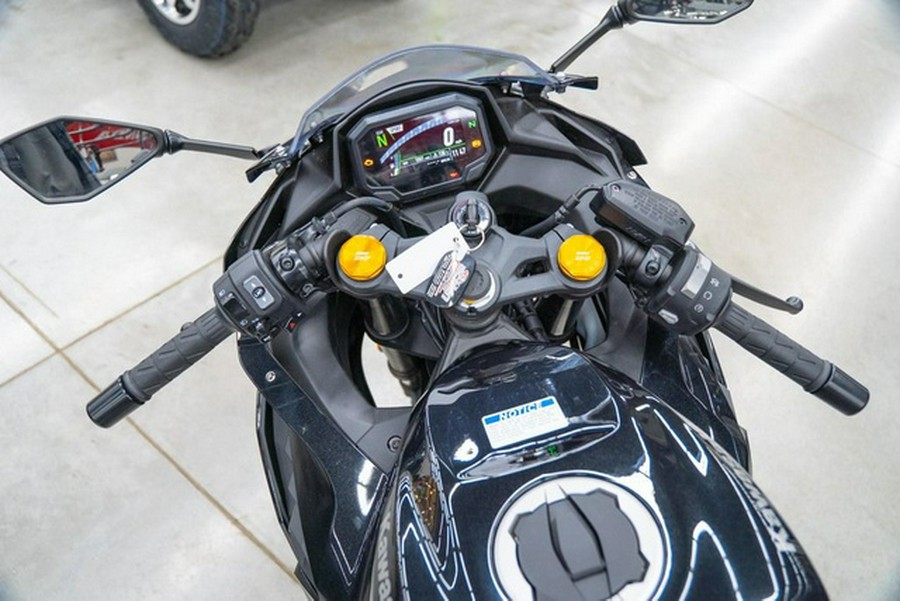 2025 Kawasaki NINJA ZX-4R ABS