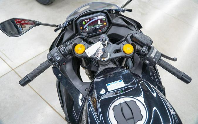 2025 Kawasaki NINJA ZX-4R ABS