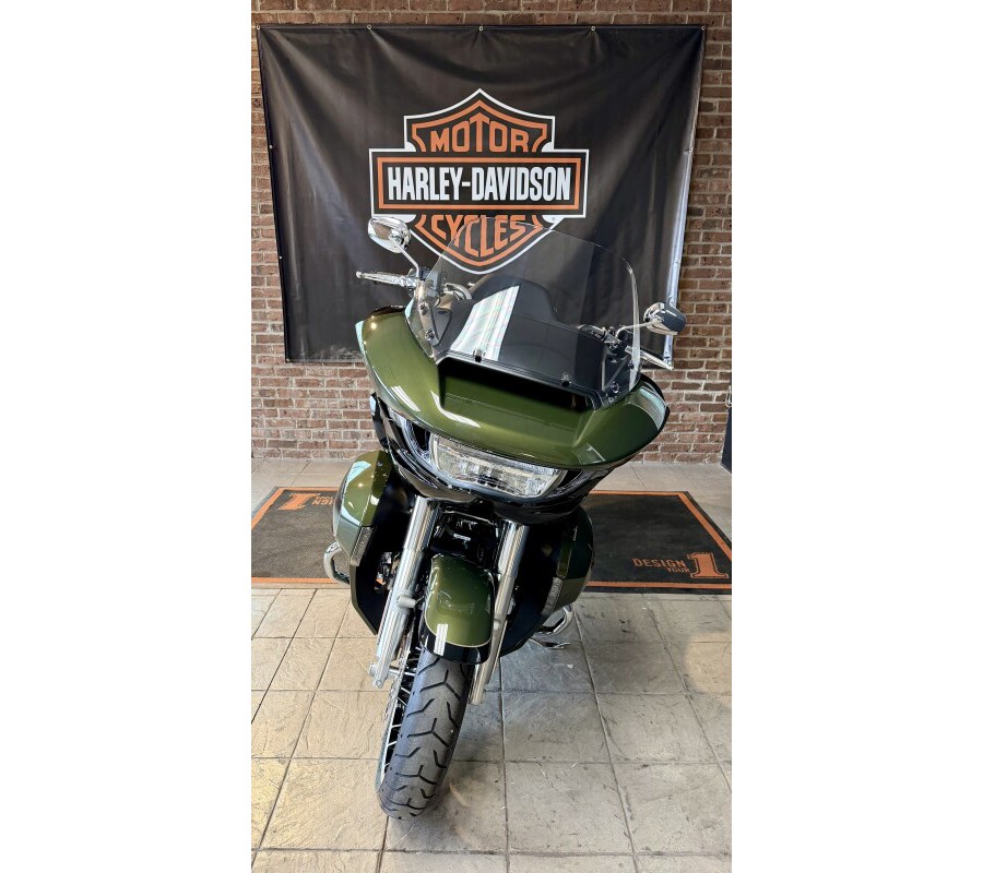 2026 Harley-Davidson Road Glide Limited Olive Steel Metallic / Vivid Black Chrome Trim