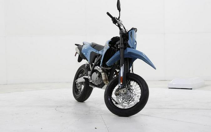 2026 Suzuki DR-Z 4SM