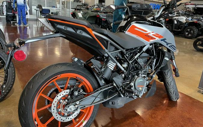 2023 KTM 200 Duke