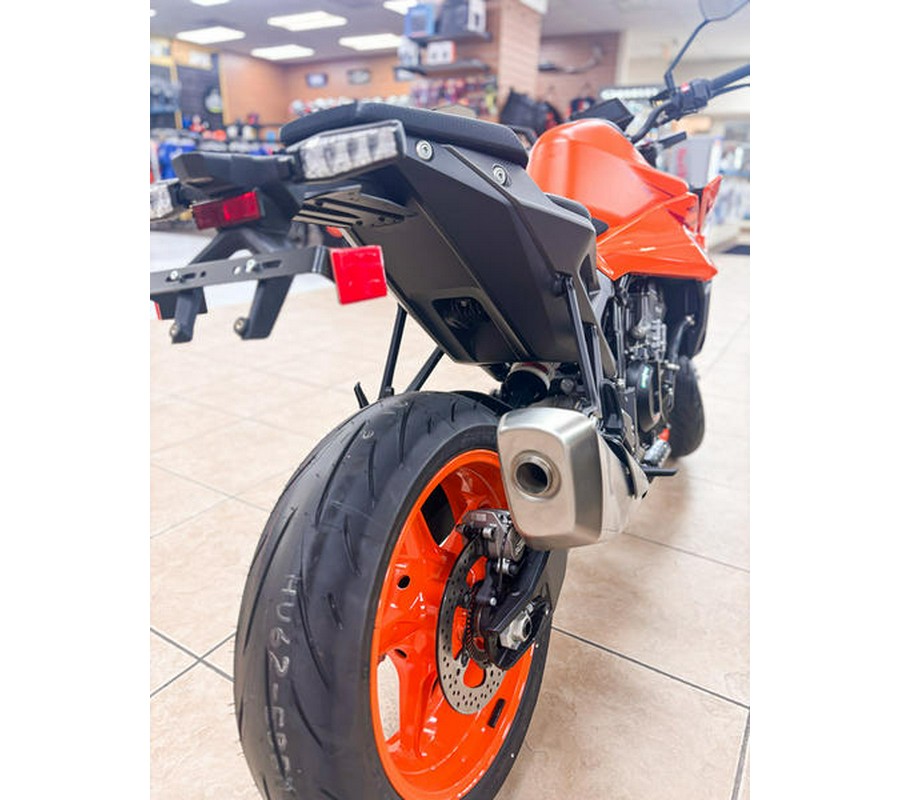 2024 KTM 990 Duke
