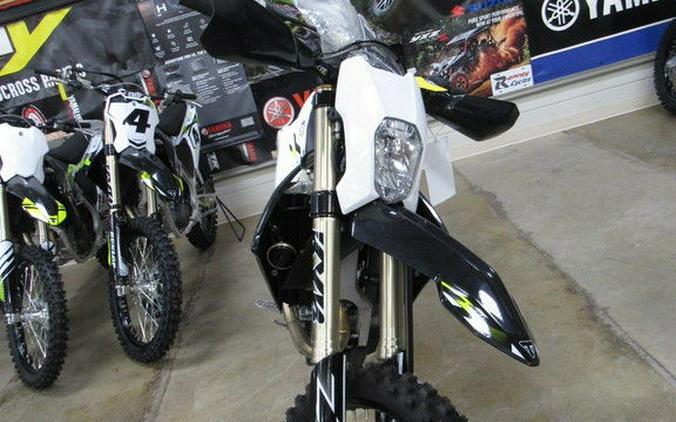 2026 Triumph TF 250-E Jet Black/Pure White