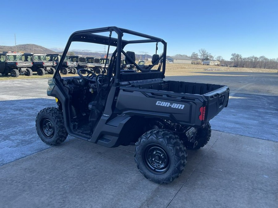 2026 Can-Am® Defender DPS HD7 Compass Green