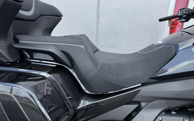 2026 Honda Gold Wing Tour GL1800T Metallic Black