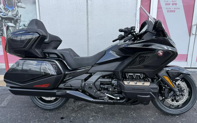 2026 Honda Gold Wing Tour GL1800T Metallic Black