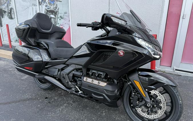 2026 Honda Gold Wing Tour GL1800T Metallic Black