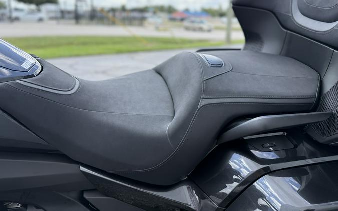 2026 Honda Gold Wing Tour GL1800T Metallic Black