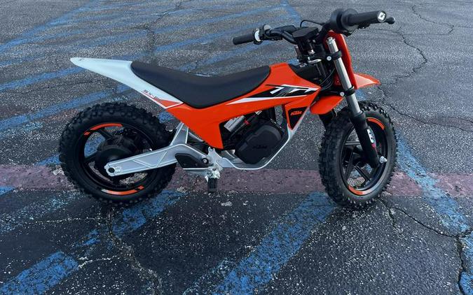 FIRST LOOK! THE ALUMINUM FRAMED 2024 KTM SX-E 2 IS COMING SOON