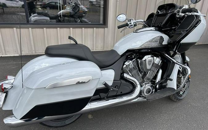 2024 Indian Motorcycle® Challenger® Limited Ghost White Metallic