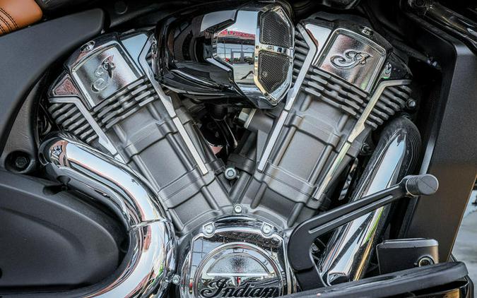 2020 Indian Motorcycle® Challenger Titanium Metallic