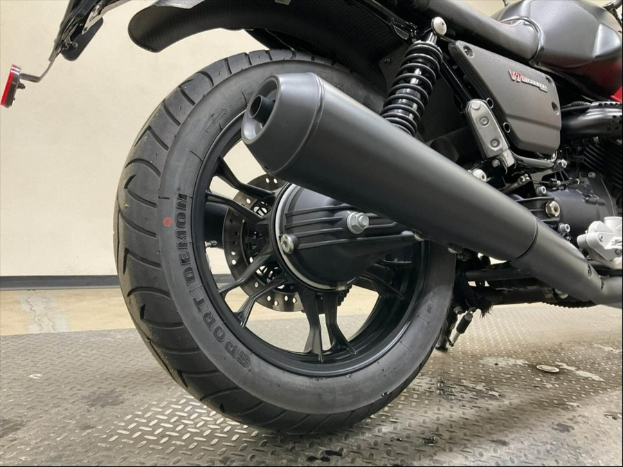 2018 Moto Guzzi V7 III