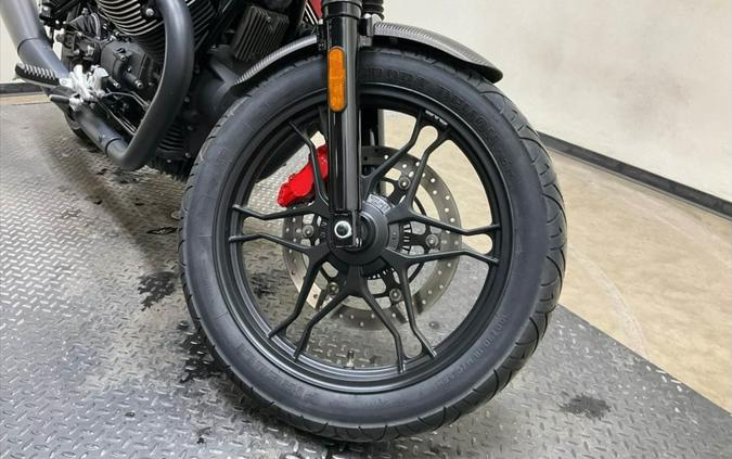 2018 Moto Guzzi V7 III