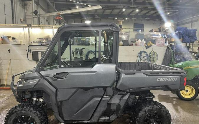 2023 Can-Am® Defender Limited HD10