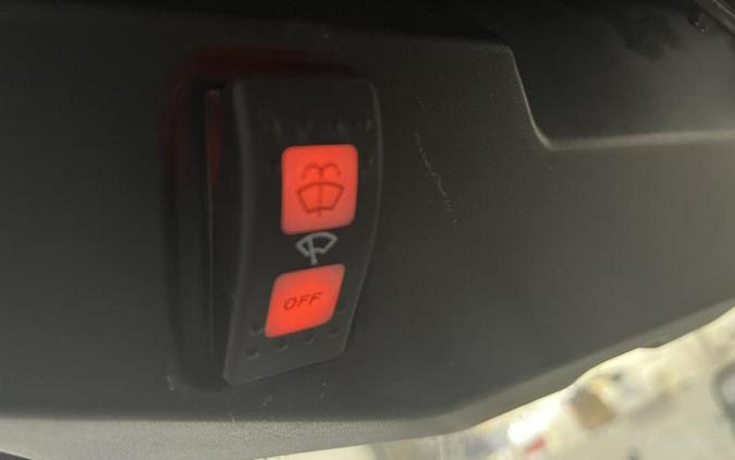 2023 Can-Am® Defender Limited HD10