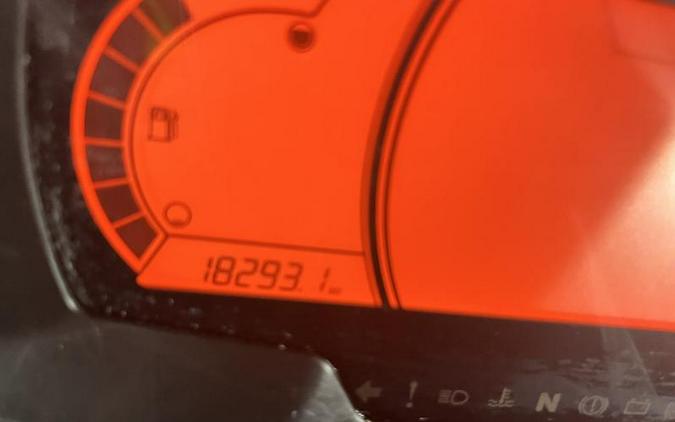 2023 Can-Am® Defender Limited HD10