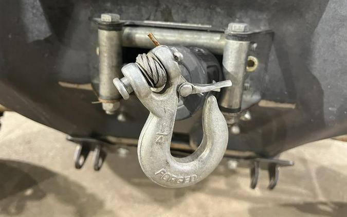 2023 Can-Am® Defender Limited HD10