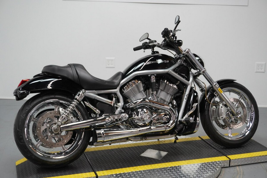 2006 Harley-Davidson® V-Rod® Brandy Wine Sunglo