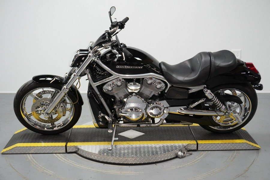 2006 Harley-Davidson® V-Rod® Brandy Wine Sunglo
