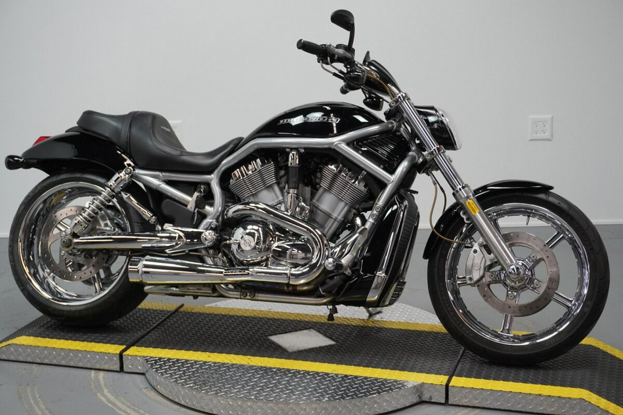 2006 Harley-Davidson® V-Rod® Brandy Wine Sunglo