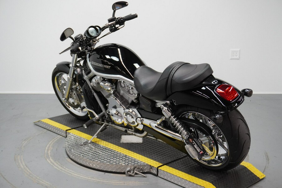 2006 Harley-Davidson® V-Rod® Brandy Wine Sunglo