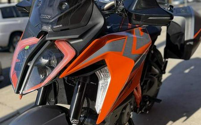 2023 KTM 1290 Super Duke GT