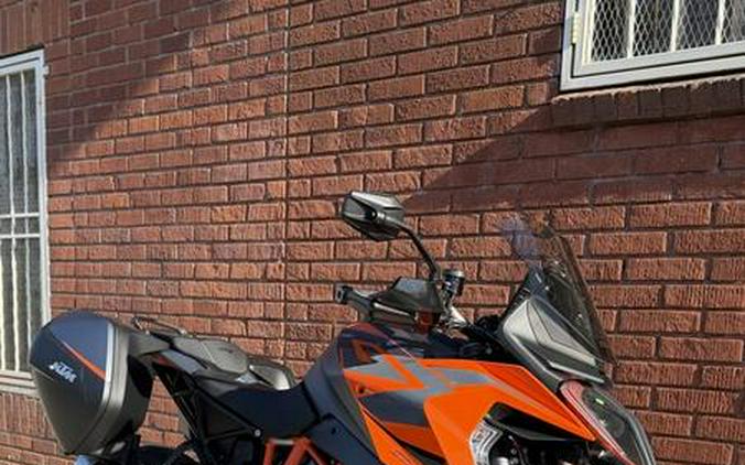 2023 KTM 1290 Super Duke GT