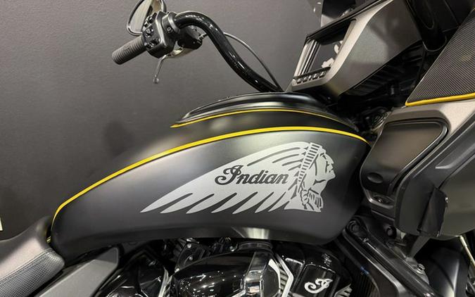 2020 Indian Challenger Dark Horse Thunder Black Smoke